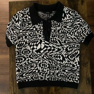 Medium Forever 21 short sleeve sweater top